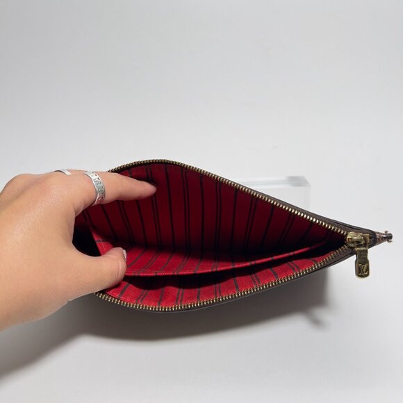 Louis Vuitton Neverfull Pochette Pouch Damier Ebene Cherry Interior - Picture 8 of 9